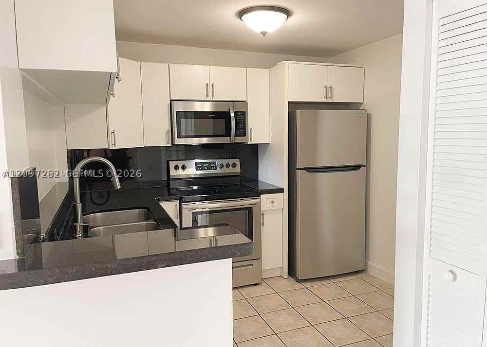 3611 Sw 117th Ave #10-206 - Photo 3 of 10