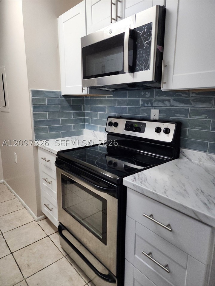 1201 Lake Victoria Dr #F - Photo 2 of 17