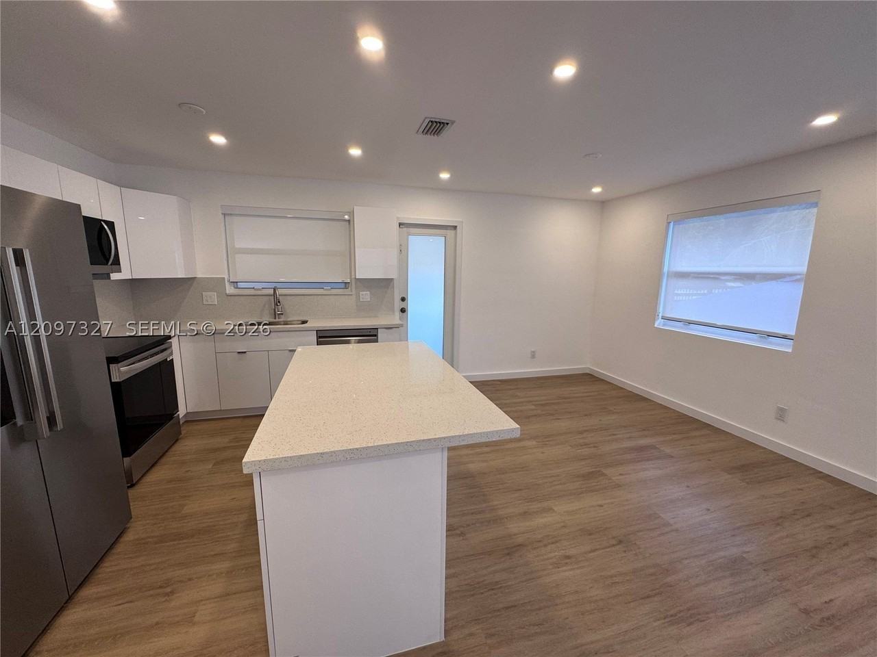 352 Sw 17th Rd #352 - Photo 5 of 22