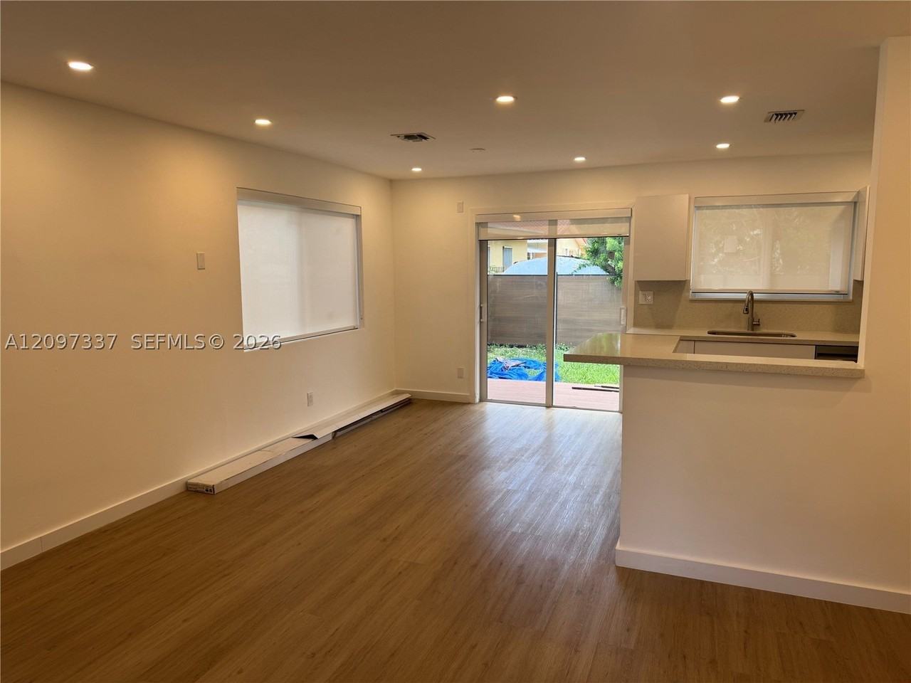 350 Sw 17th Rd #350 - Photo 2 of 20