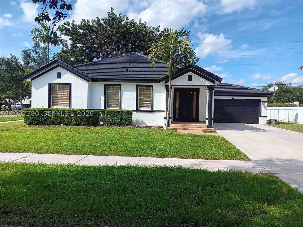 12971 Sw 200th Ter - Photo 2 of 2
