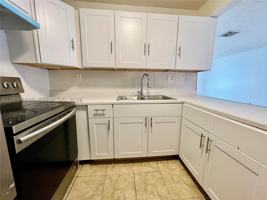featured image of 2621 Riverland Dr #B