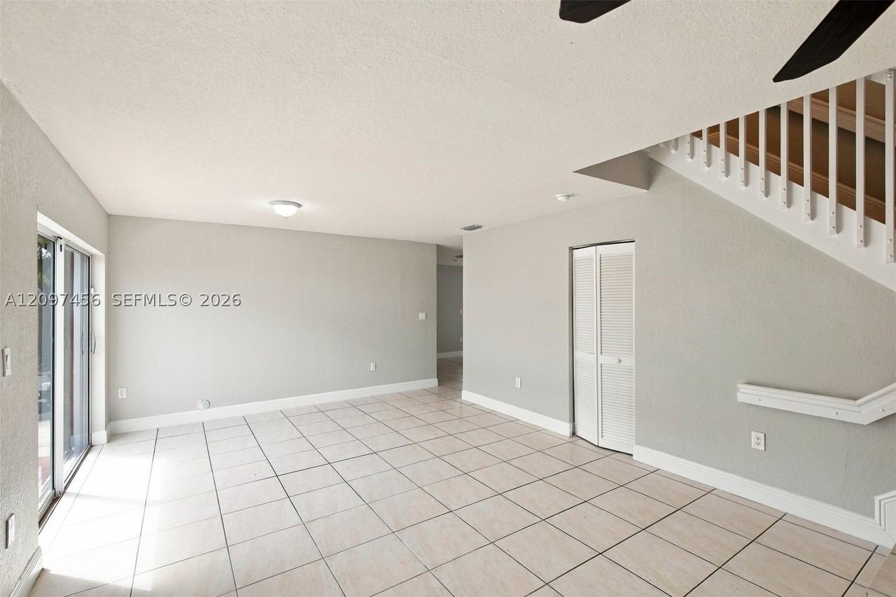 9734 Sw 212th St - Photo 6 of 15