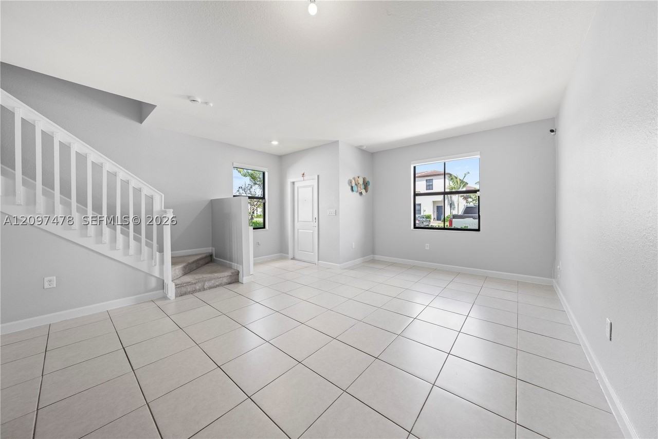 23489 Sw 127th Pl #23489 - Photo 4 of 24