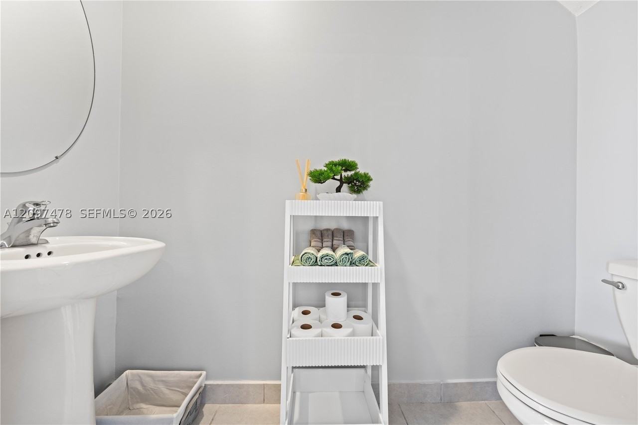 23489 Sw 127th Pl #23489 - Photo 6 of 24