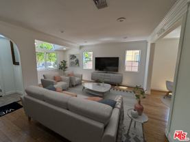 5049 Hesperia Ave - Photo 1 of 1