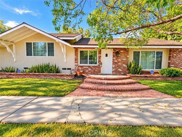 17055 Rayen St - Photo 5 of 8