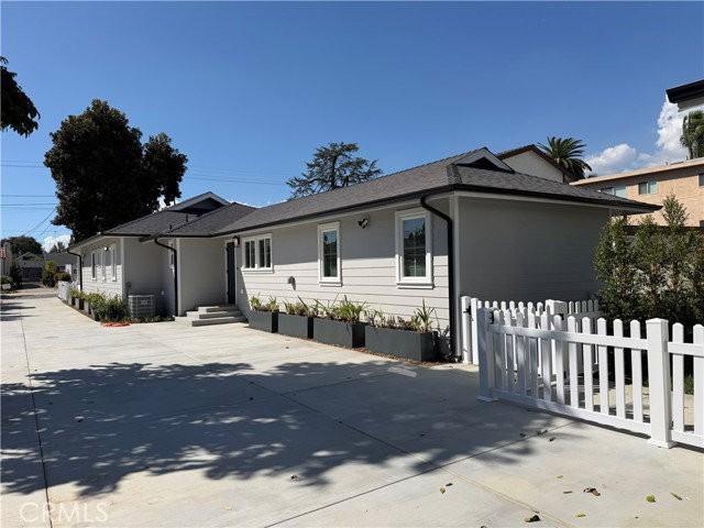 188 S Meridith Ave - Photo 4 of 8