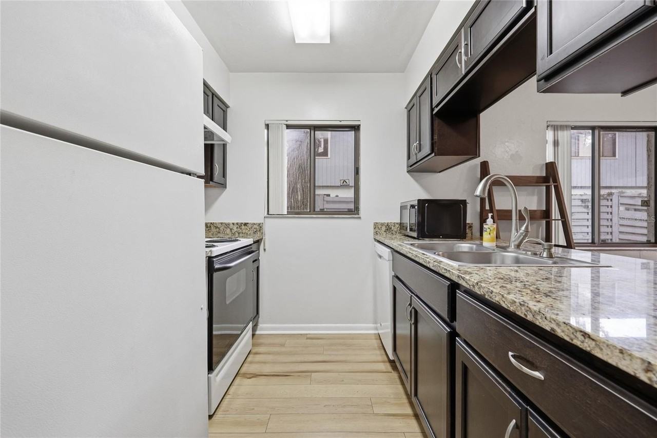 3600 Sw 19th Ave #5D - Photo 7 of 29