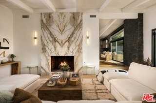 344 Arno Way - Photo 2 of 8