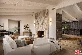 344 Arno Way - Photo 3 of 8