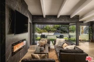 344 Arno Way - Photo 4 of 8