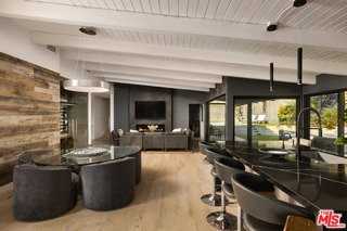344 Arno Way - Photo 6 of 8
