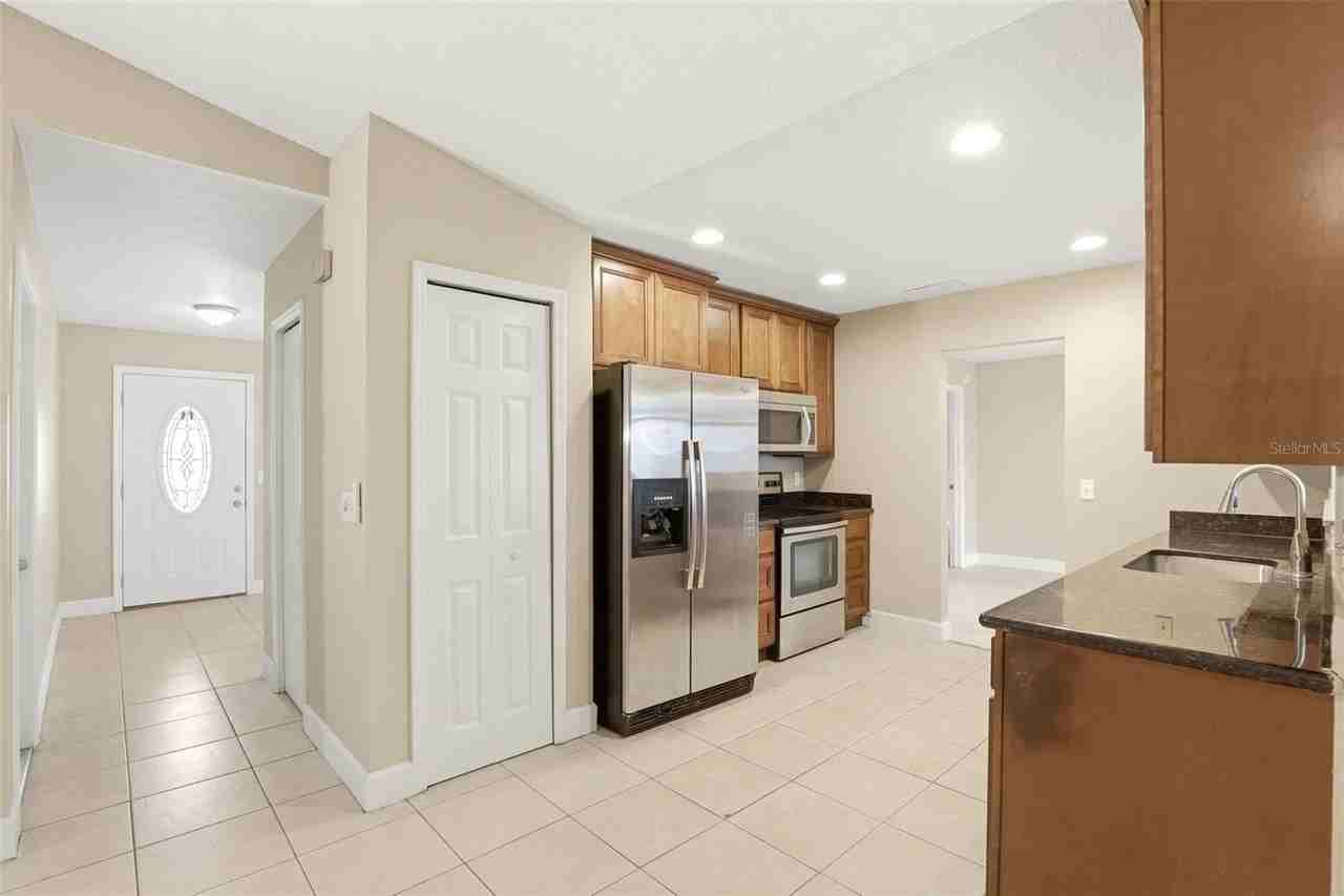 7320 Wethersfield Dr - Photo 2 of 13