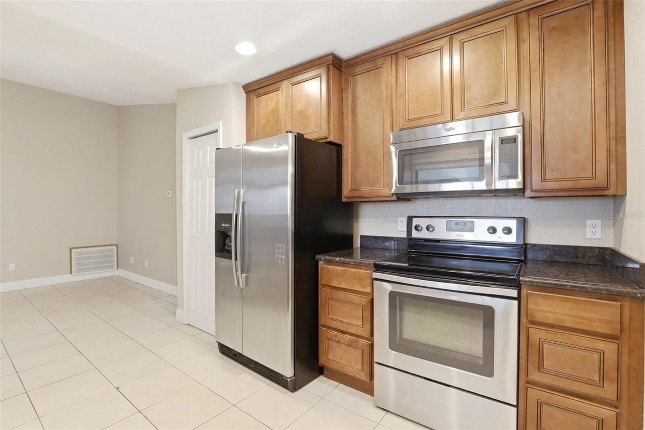 7320 Wethersfield Dr - Photo 4 of 13