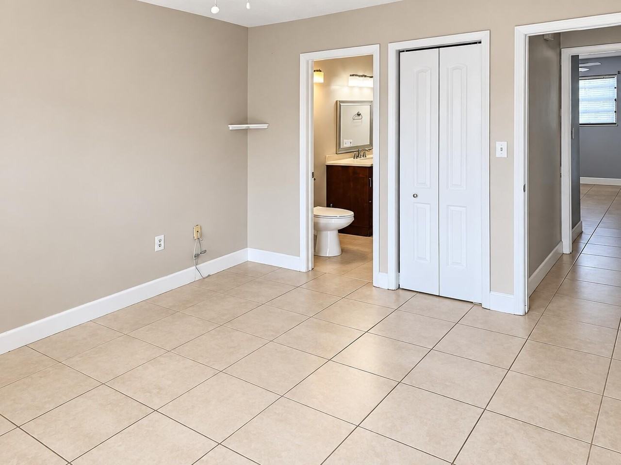 12027 Sw 10th St #205 - Photo 6 of 8