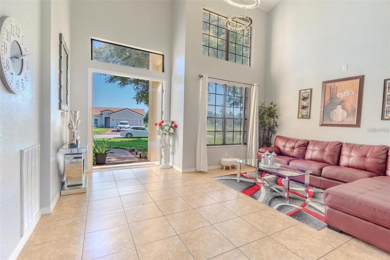 424 Cinnamon Dr - Photo 5 of 50