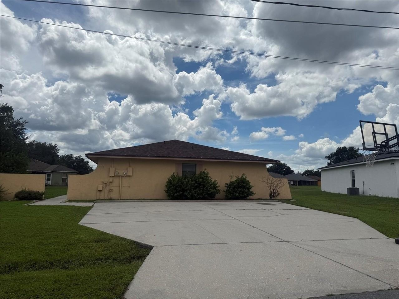 627 Bittern Ct #A - Photo 2 of 29