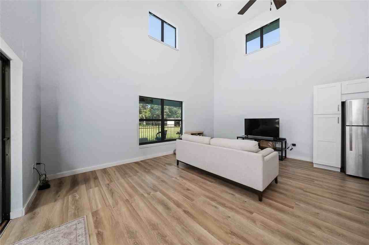 40200 Swift Rd - Photo 5 of 12