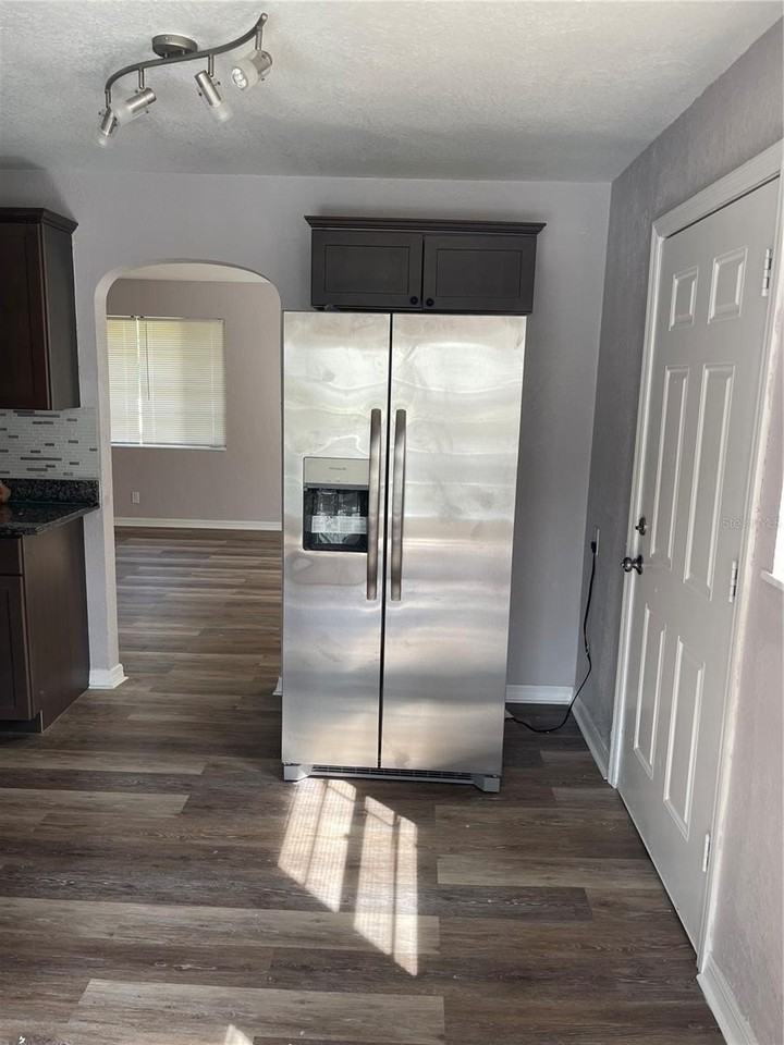 1525 15th St S - Photo 5 of 17