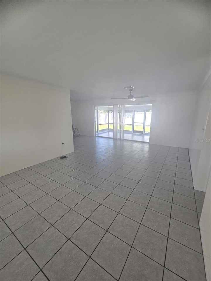 6017 23rd Ave N - Photo 7 of 21