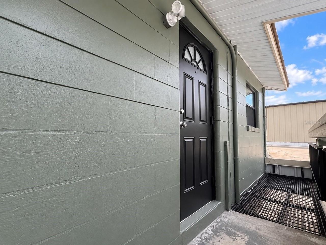 3100 W San Carlos St #300 - Photo 2 of 20