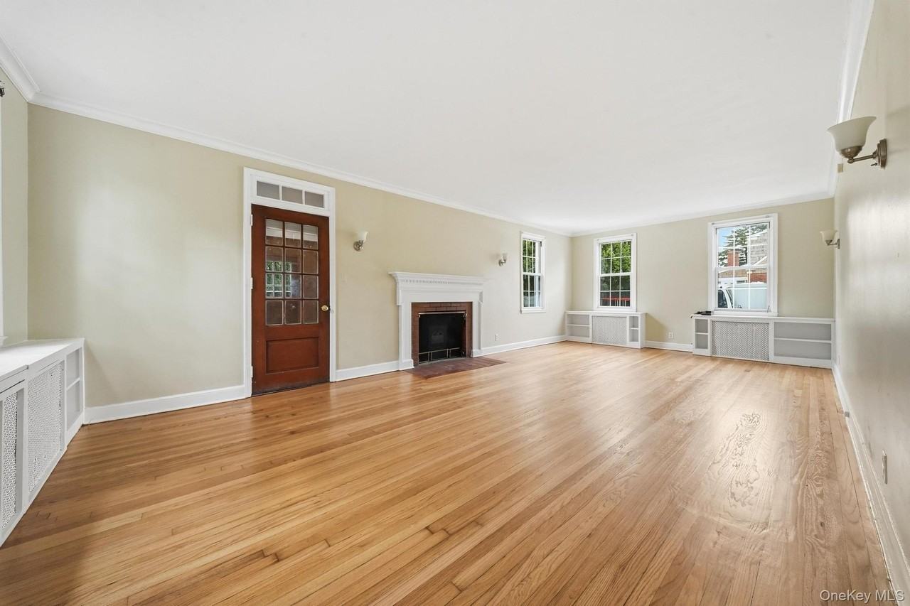 45 Tennyson Ave - Photo 4 of 27