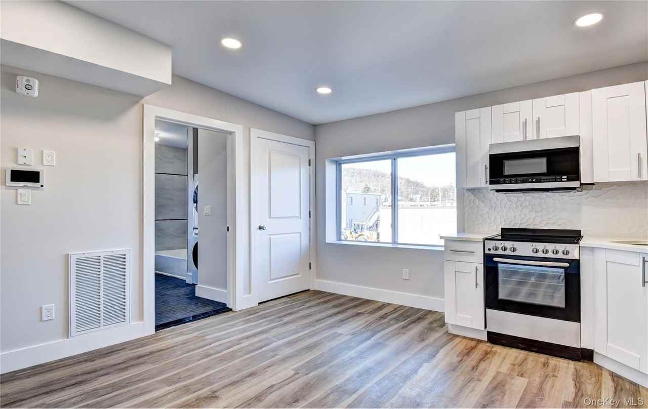 292 Main St #211 - Photo 3 of 14