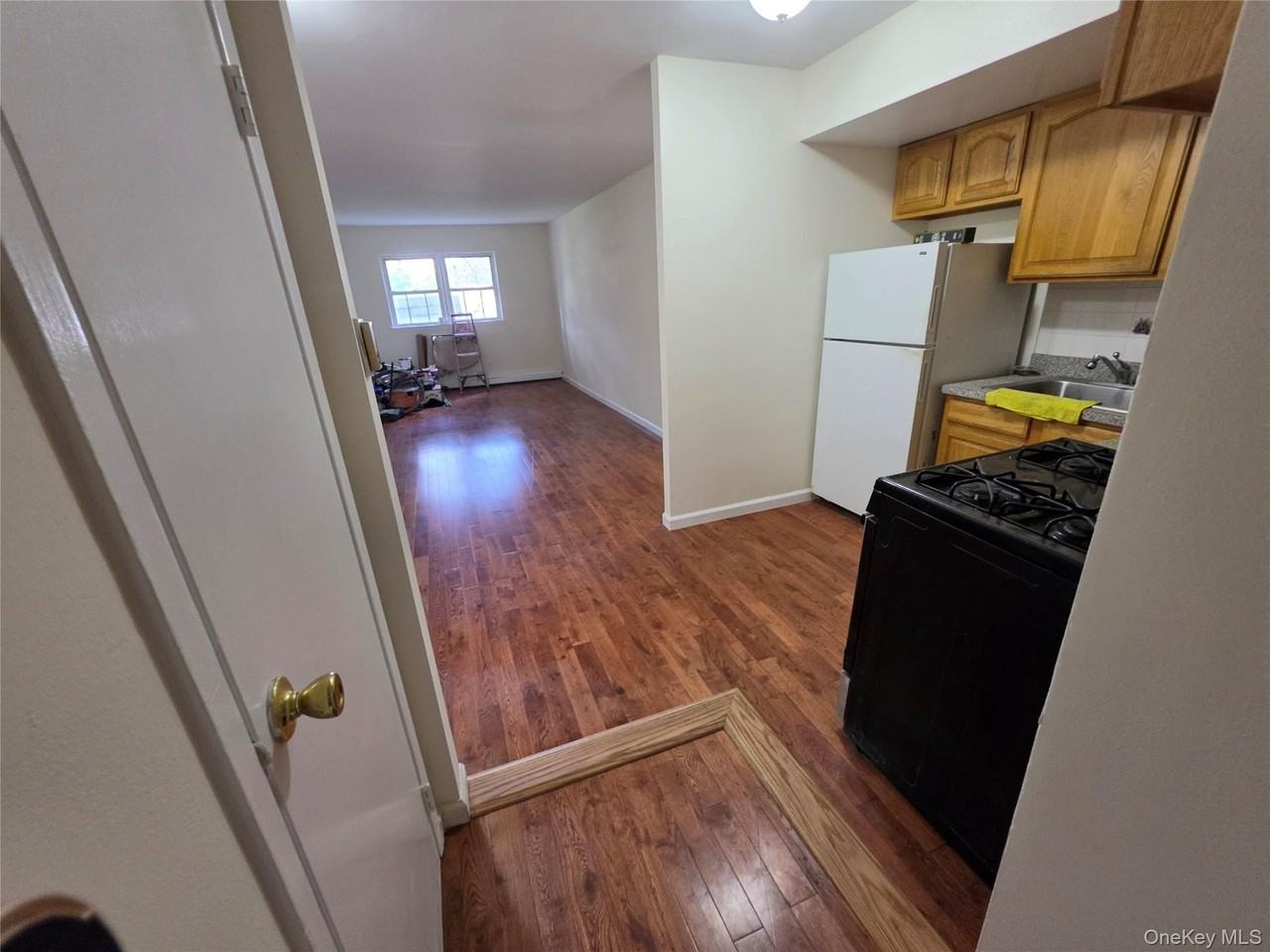 4538 220th Pl - Photo 4 of 10