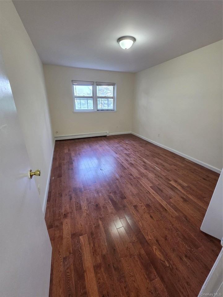 4538 220th Pl - Photo 7 of 10