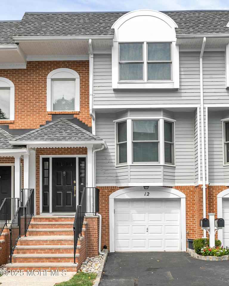 65 E River Rd #12 - Photo 2 of 30
