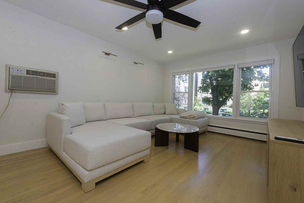 4030 N Mozart St #2N - Photo 2 of 15