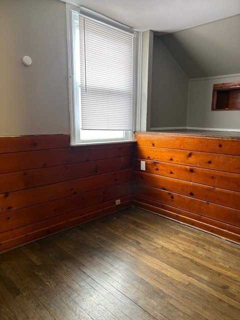 16919 Wood St - Photo 5 of 12