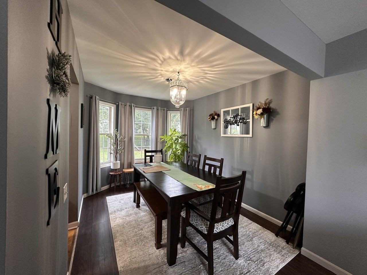 1381 Glacier Pkwy - Photo 3 of 16
