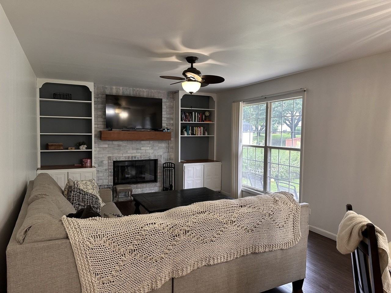 1381 Glacier Pkwy - Photo 4 of 16