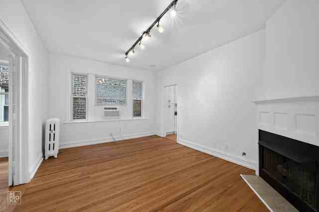 731 W Bittersweet Pl #2S - Photo 5 of 15