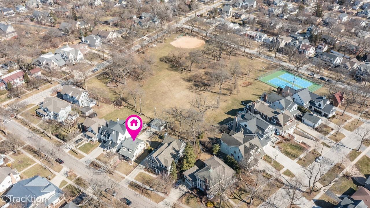 5313 Lyman Ave - Photo 3 of 24