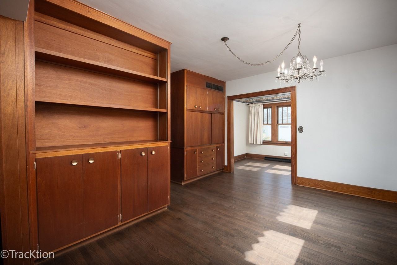 5313 Lyman Ave - Photo 7 of 24