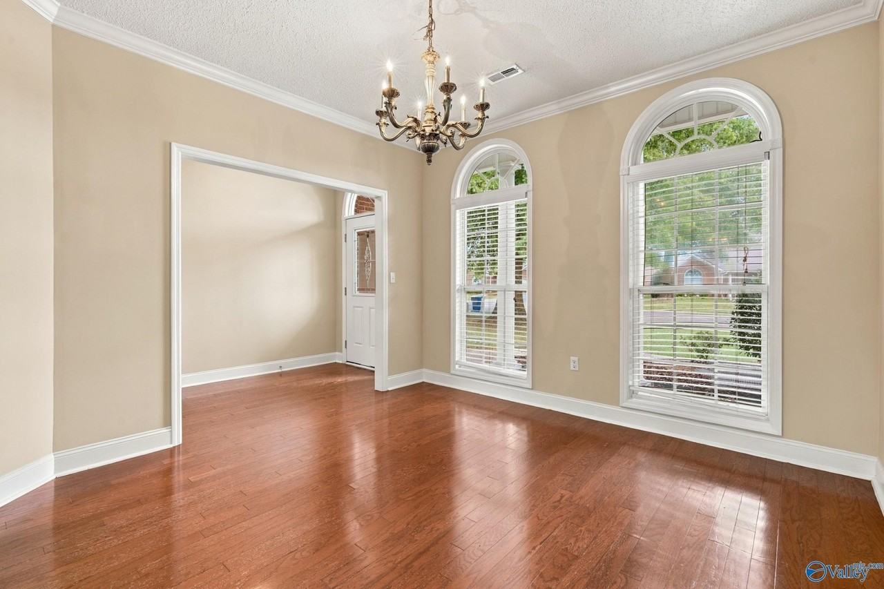 5006 Liberty Park Cir Se - Photo 4 of 15