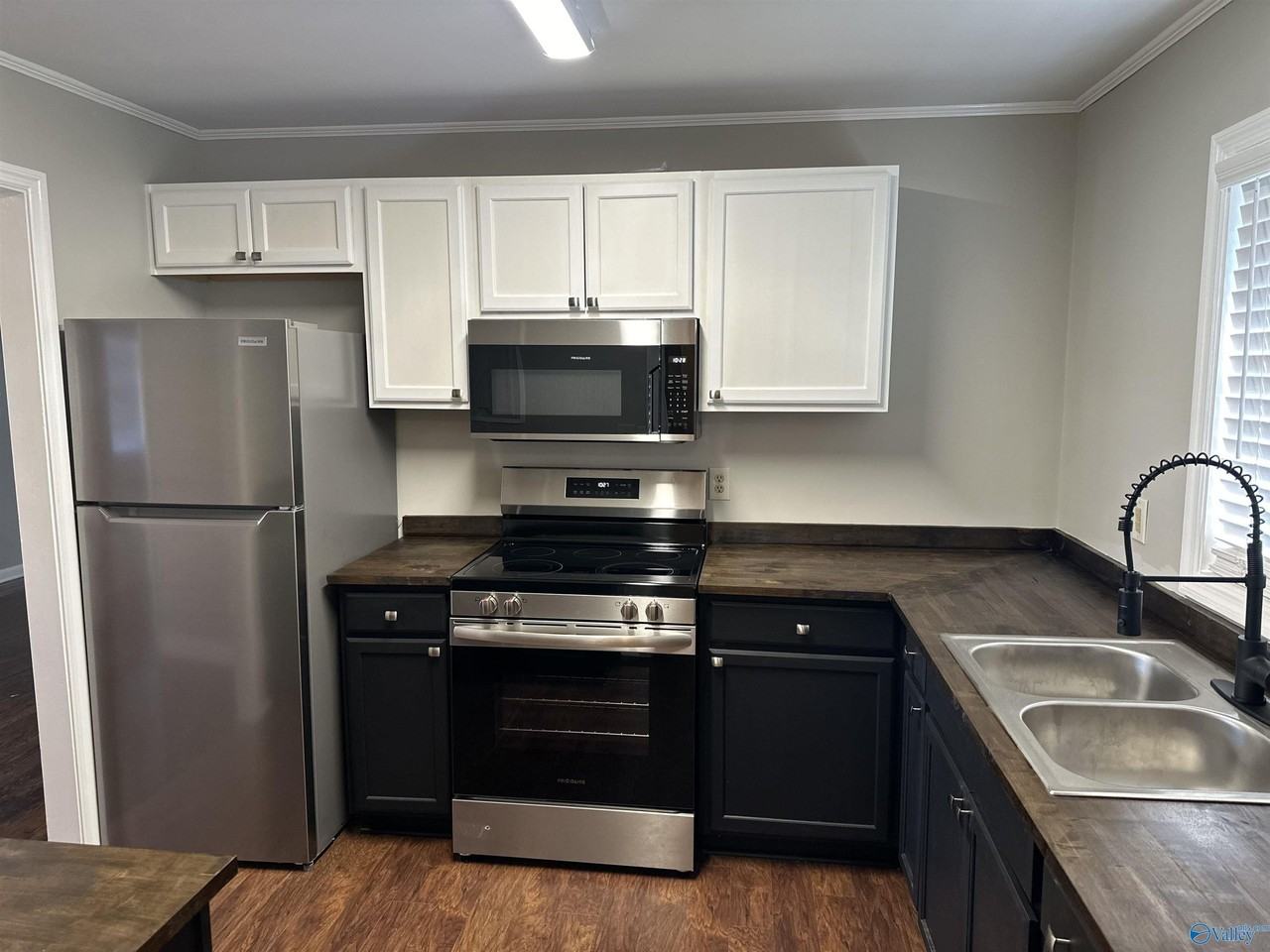 131 R Hammond Ct - Photo 4 of 13
