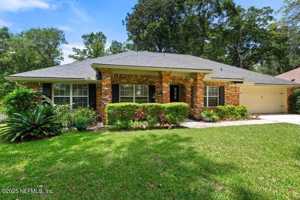 featured image of 12152 Dividing Oaks Trl W