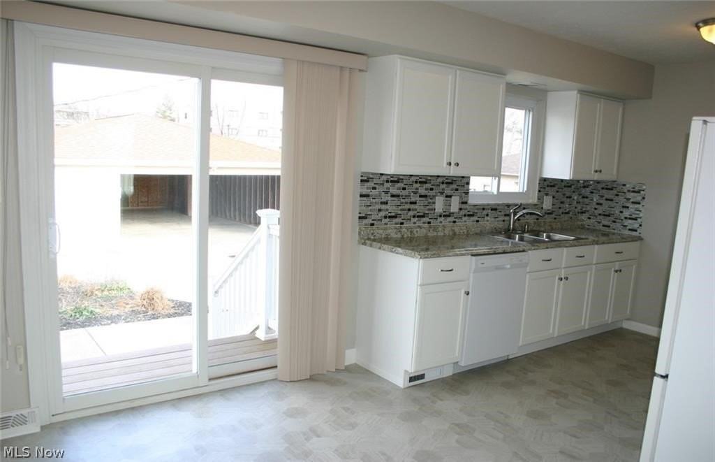 12020 Denver Dr - Photo 6 of 21
