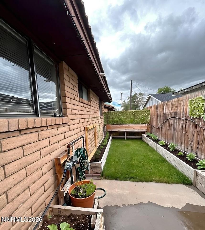 1148 H St - Photo 4 of 4