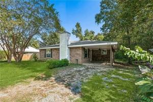 featured image of 715 Atalin St