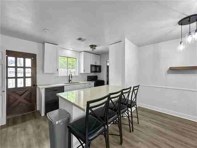 778 Heritage Ave - Photo 3 of 19