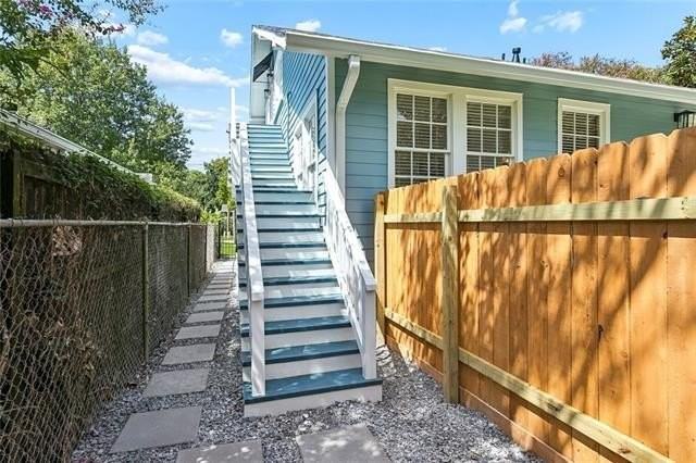 407 Upper DODGE Avenue - Photo 2 of 11