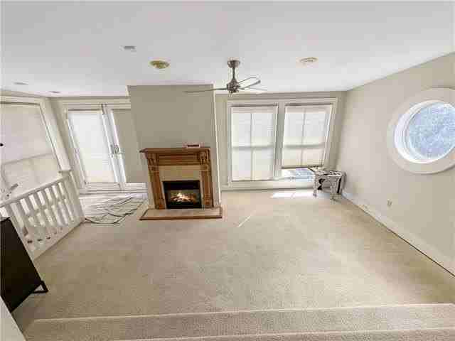 1204 Marengo St - Photo 7 of 13