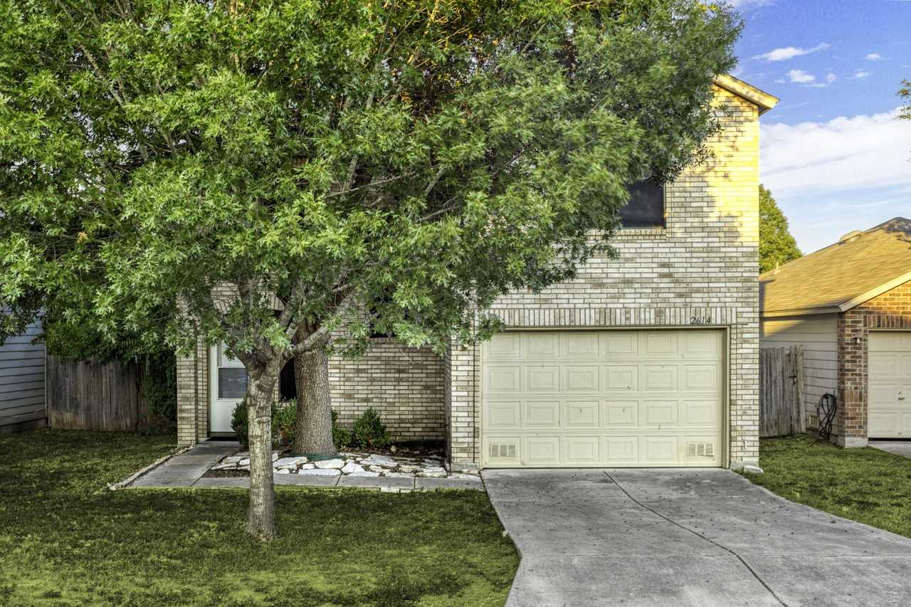 2614 Sunview Lk - Photo 2 of 24