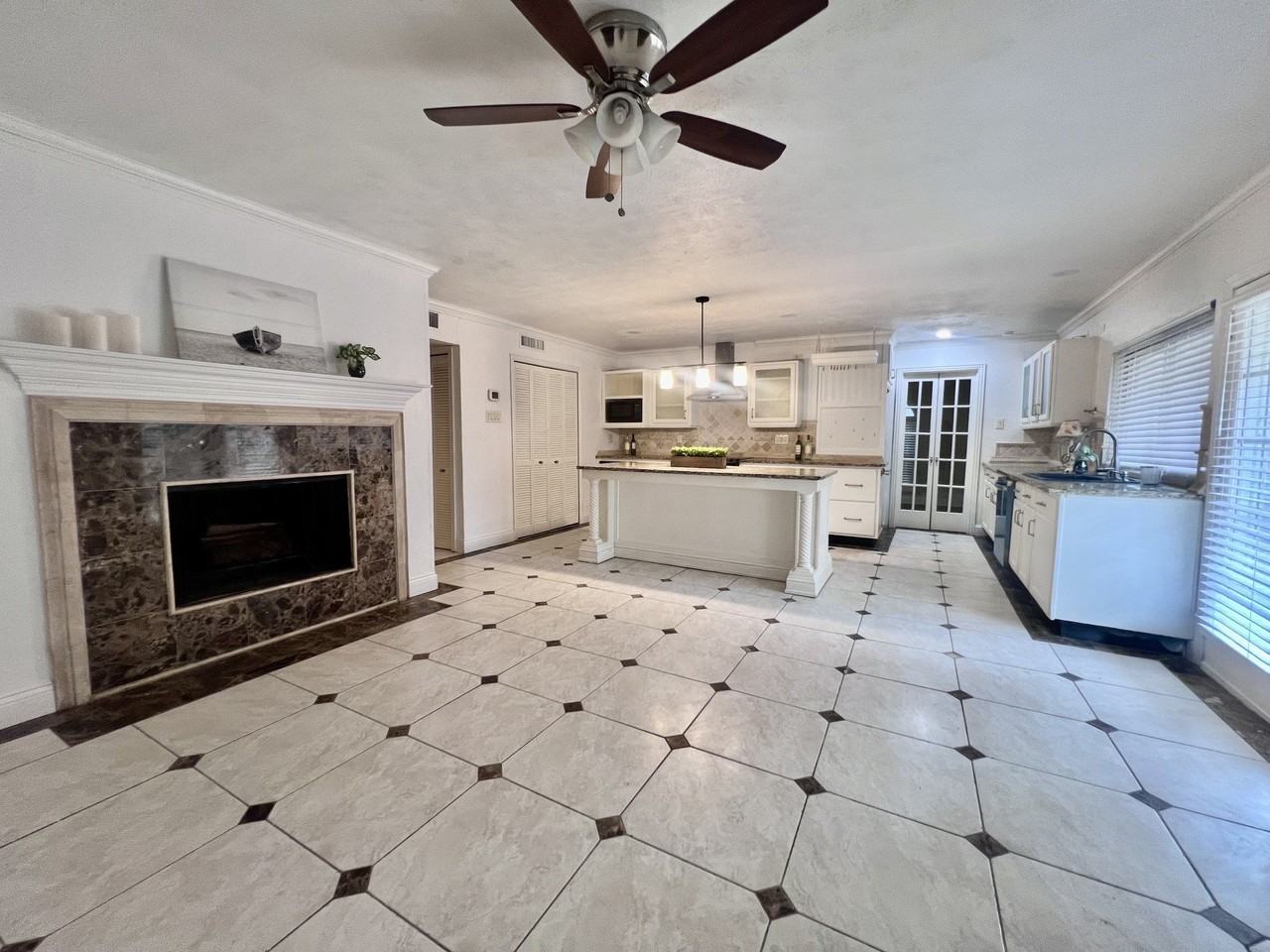 3925 Villa Downs Dr - Photo 5 of 15