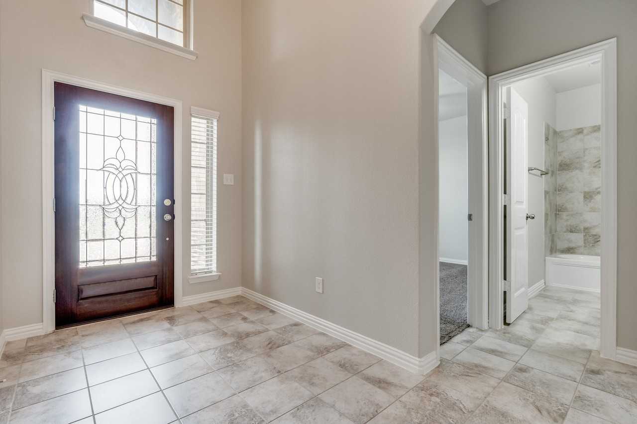 16716 Central Garden Ln - Photo 6 of 28
